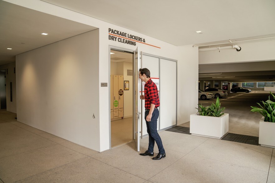 More Photos Of 400 Spectrum Center Dr, Irvine Office For Lease