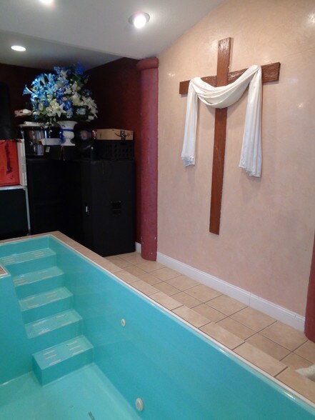 More Photos Of 5050 Commerce Blvd, Rohnert Park Freestanding For Lease