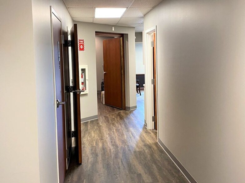 More Photos Of 1475-1495 W Main St, Tipp City Medical For Lease