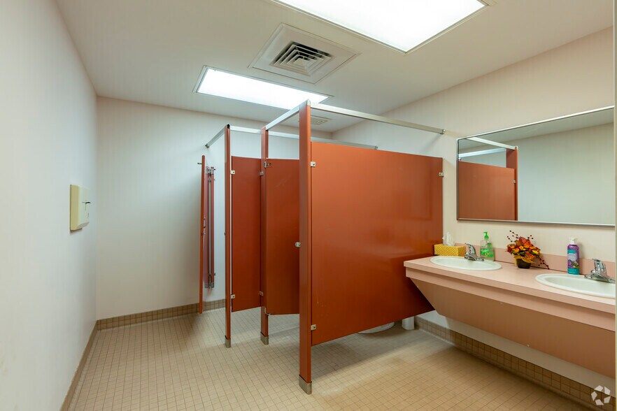 More Photos Of 131 S Main St, Mount Holly Loft Creative Space For Sale