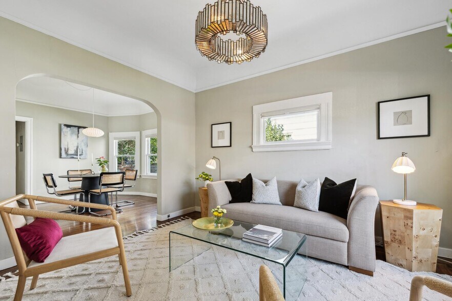 More Photos Of 449 37th St, Oakland Apartments For Sale