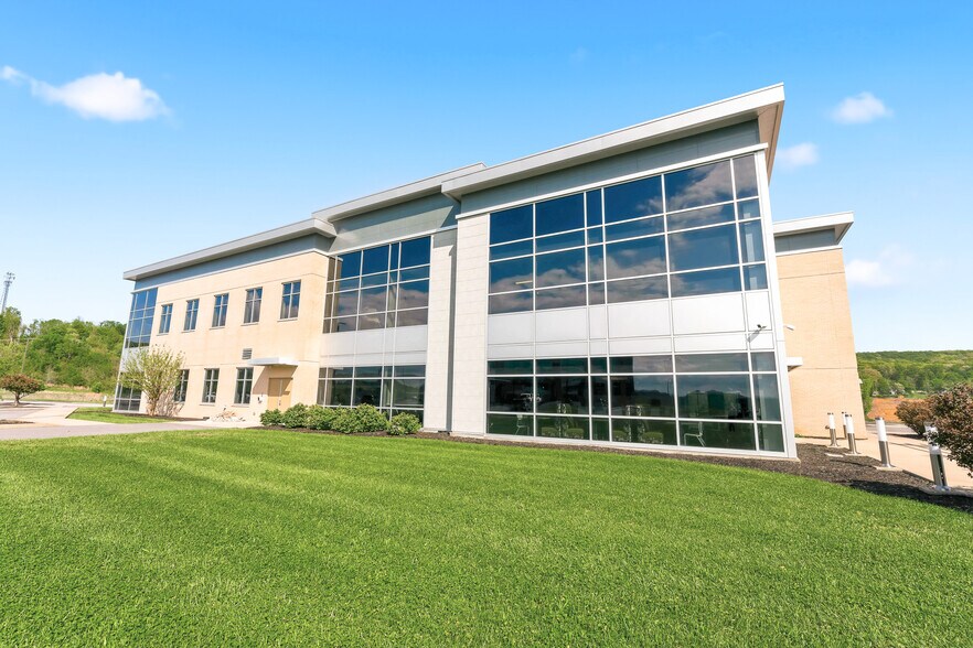 Primary Photo Of 423 Fortress Blvd, Morgantown Office For Sale