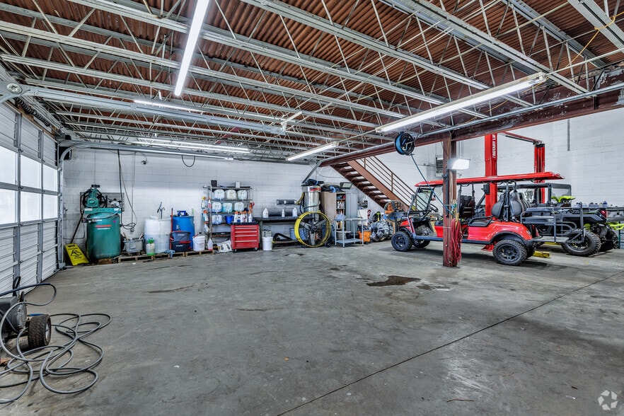 More Photos Of 245 Pennsylvania Ave, Virginia Beach Auto Repair For Lease