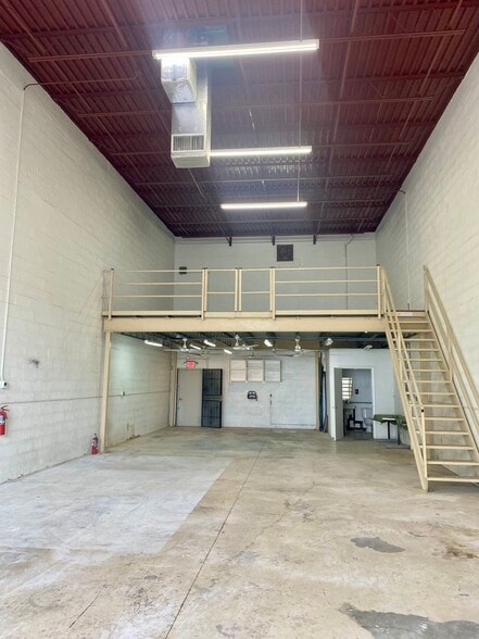 More Photos Of 1851 SW 2nd St, Fort Lauderdale Warehouse For Sale