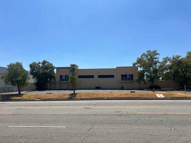 More Photos Of 4240 Hallmark Pky, San Bernardino Medical For Sale