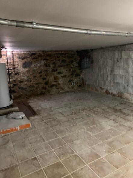 More Photos Of 579-585 Central Park Ave, Yonkers Storefront For Lease