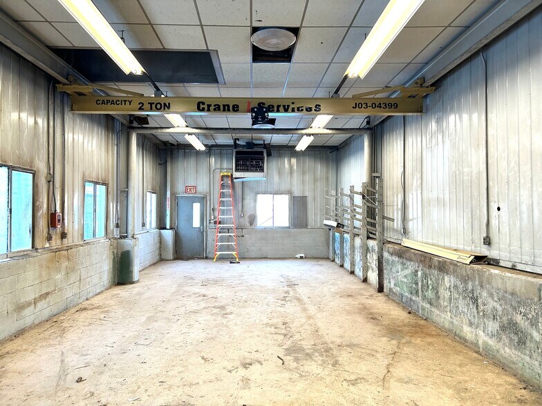 More Photos Of 123 Turkey Run Rd, Salem Distribution For Sale