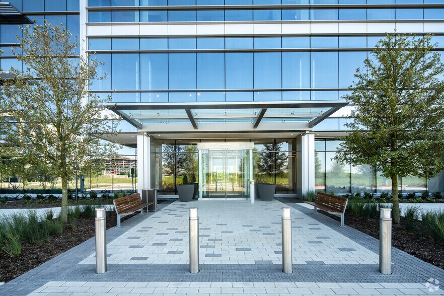 More Photos Of 6303 Cowboys Way, Frisco Office For Lease