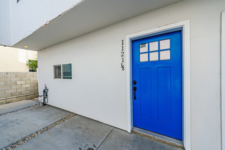 More Photos Of 1121 N Berendo St, Los Angeles Multifamily For Sale