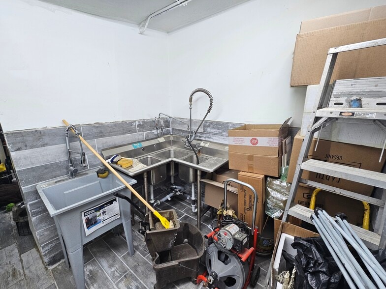 More Photos Of 216 E Main St, Batavia Storefront Retail Residential For Sale