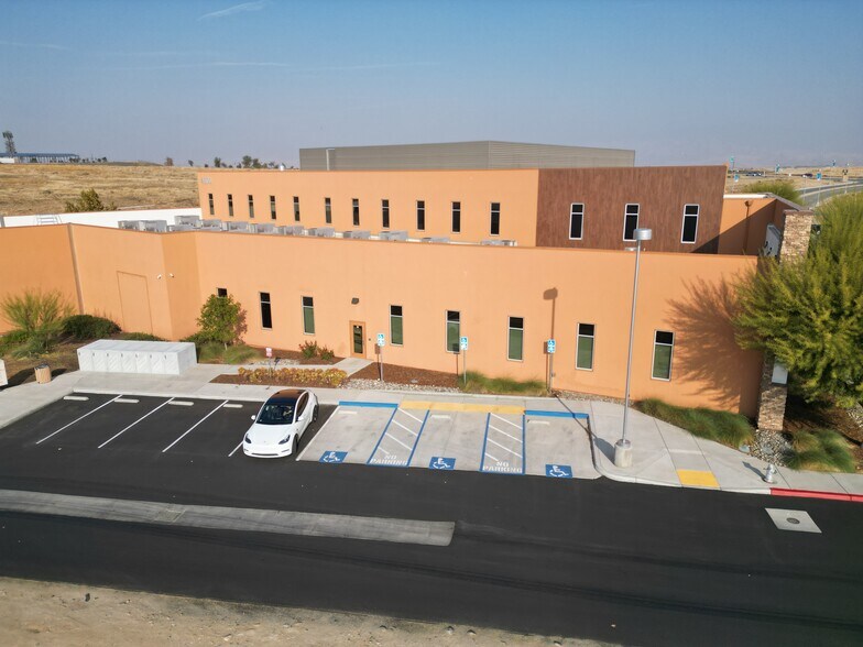 More Photos Of 4500 Morning Dr, Bakersfield Medical For Lease