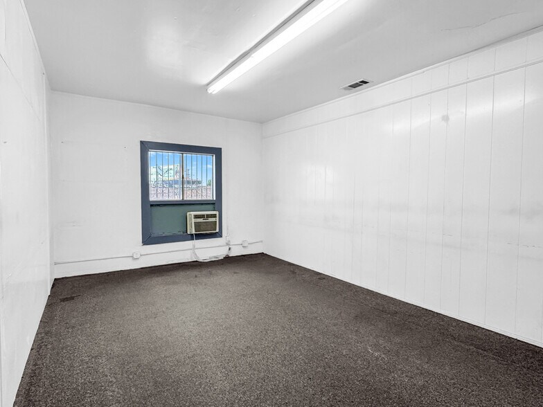 More Photos Of 920 S Atlantic Blvd, Los Angeles Office For Sale