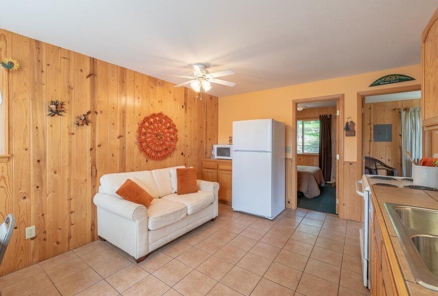 More Photos Of 24519 Fairwood Ln, Nevis Hotel For Sale