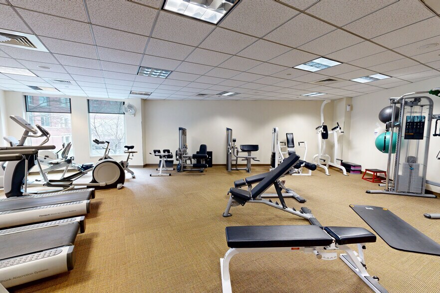 Primary Photo Of 2000 Duke St, Alexandria Office For Sale