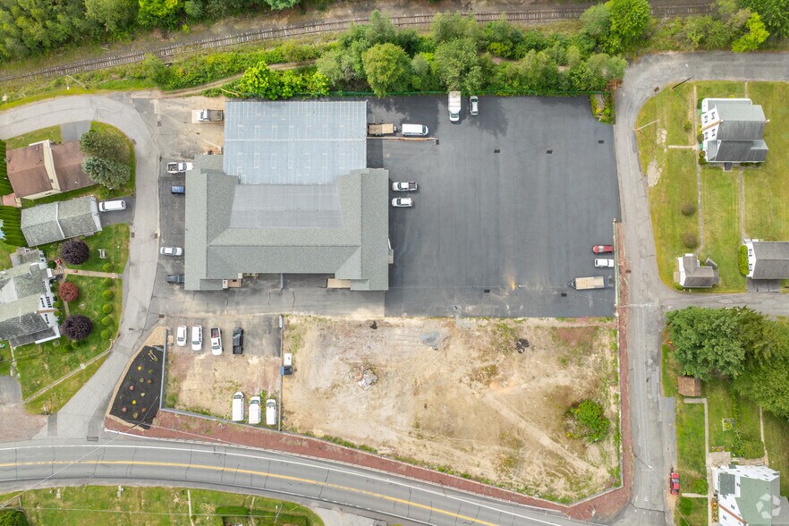 More Photos Of 1934 PA-940, Freeland Medical For Lease