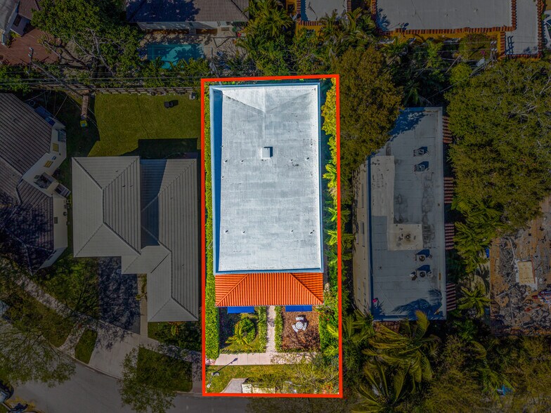 More Photos Of 1610 Salzedo St, Coral Gables Apartments For Sale