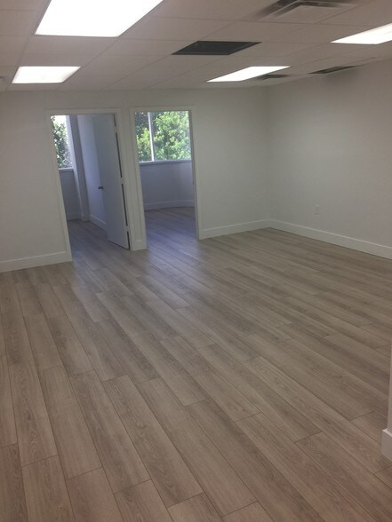 More Photos Of 8180 NW 36th St, Miami Office For Lease
