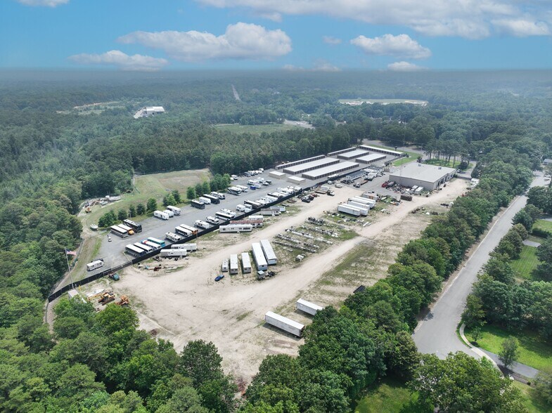 More Photos Of 640 W Commodore Blvd, Jackson Self Storage For Sale