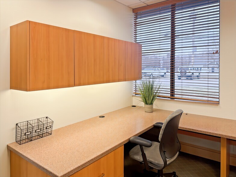 More Photos Of 264 S River Rd, Bedford Coworking Space