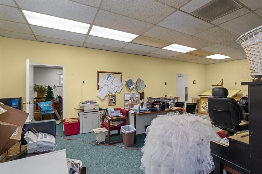 More Photos Of 130 Davis Rd, Martinez Office Residential For Sale