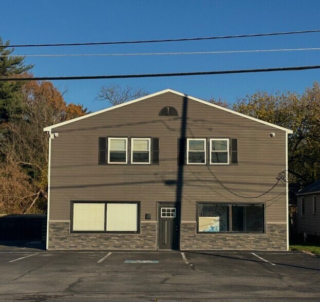More Photos Of 2606 Brewerton Rd, Mattydale Freestanding For Lease