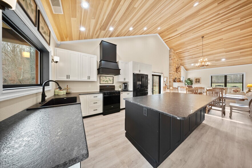 More Photos Of 325 Sinking Rd, Argillite Hospitality For Sale