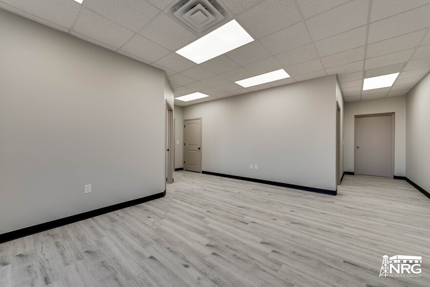 More Photos Of 3015 W County Road 135, Midland Warehouse For Sale