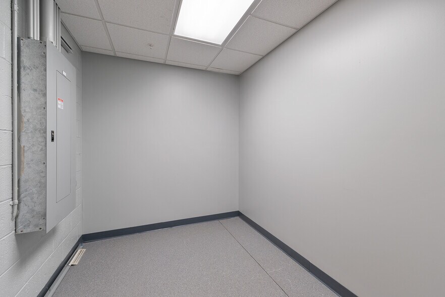 More Photos Of 3244 US Route 60, Huntington Medical For Sale