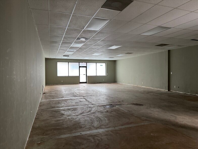 More Photos Of 3748 Reynolda Rd, Winston-Salem Freestanding For Lease