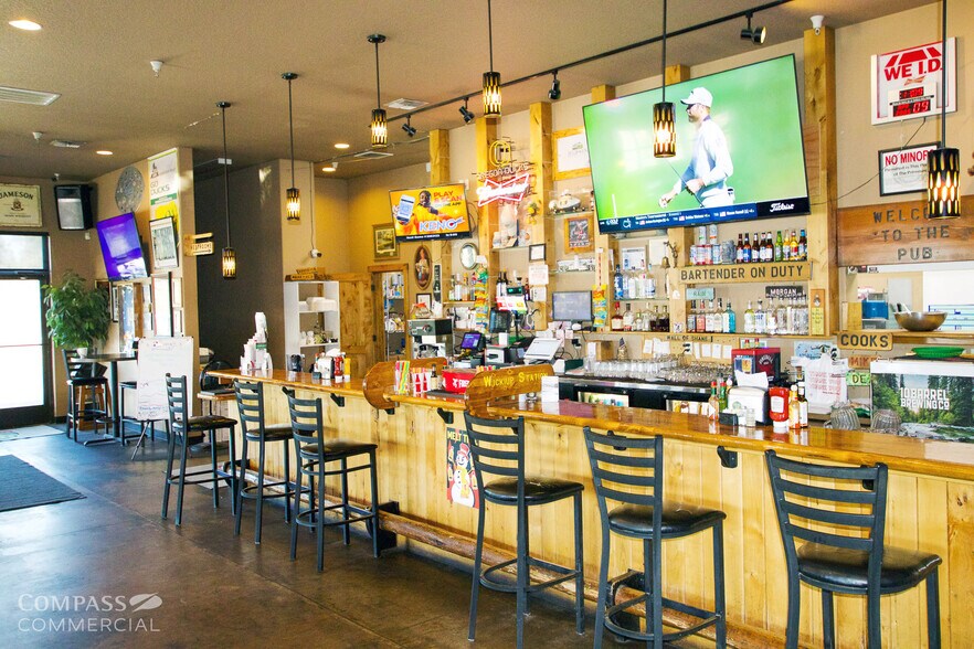 More Photos Of 52600 N 97 Hwy, La Pine Restaurant For Sale