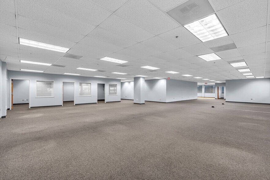 More Photos Of 1433 Hooper Ave, Toms River Office For Lease