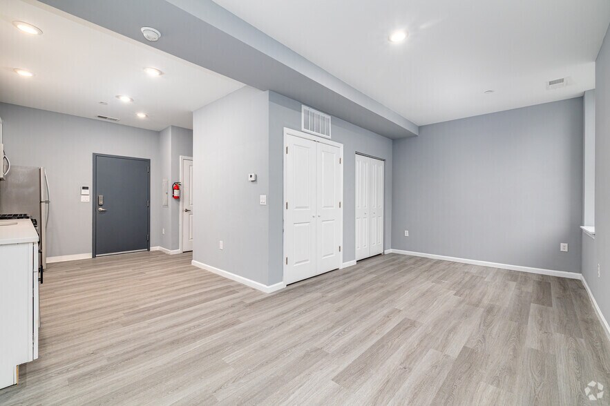 More Photos Of 99 N White Horse Pike, Somerdale Apartments For Sale