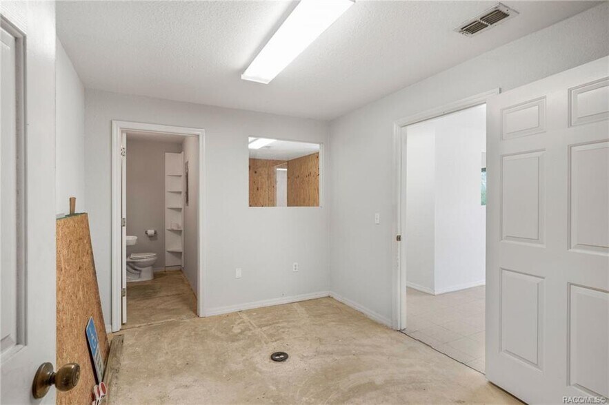 More Photos Of 3490 W Dunnellon Rd, Dunnellon Storefront Retail Office For Sale