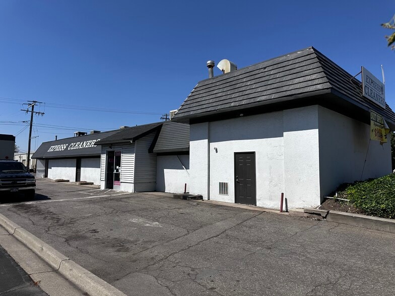 More Photos Of 2324 S Redwood Rd, Salt Lake City Restaurant For Lease