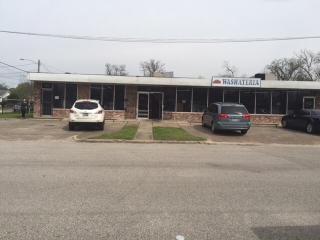 More Photos Of 1301 Griffin St, Houston Convenience Store For Sale