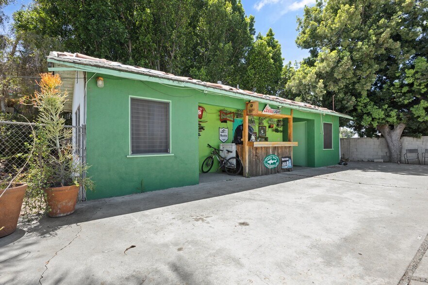 More Photos Of 720 W La Habra Blvd, La Habra General Retail For Sale