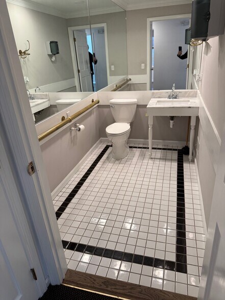 More Photos Of 757 Post Rd, Darien Office For Lease