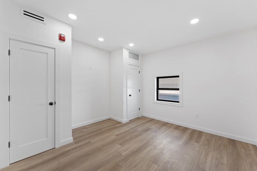 More Photos Of 470 Belleville Tpke, North Arlington Warehouse For Sale