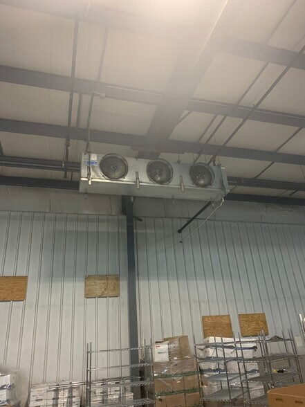 More Photos Of 5901 Highway 12, Maple Plain Distribution For Lease