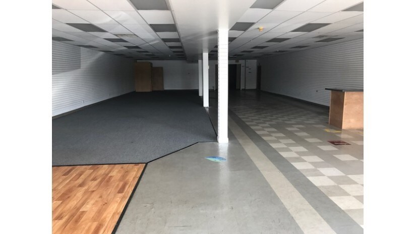 More Photos Of 5600 75th St, Kenosha Unknown For Lease