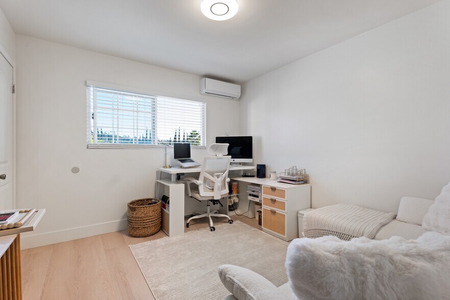 More Photos Of 4427 Camero Ave, Los Angeles Apartments For Sale