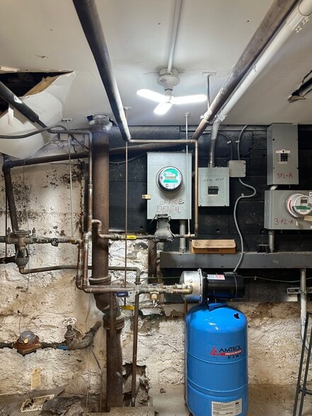 More Photos Of 3060 Steinway St, Astoria Storefront Retail Office For Sale