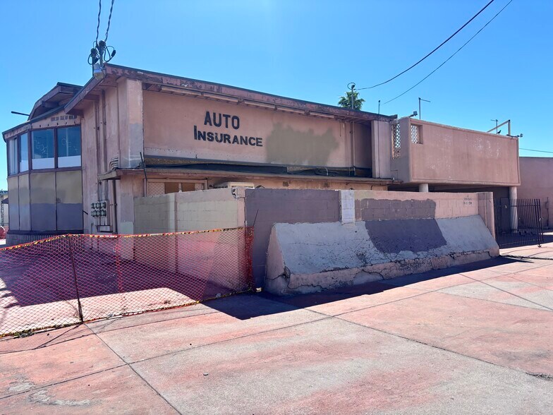More Photos Of 3761 Royal Crest St, Las Vegas Office Residential For Sale
