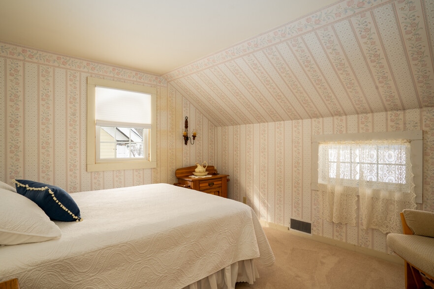 More Photos Of 2759 Vt Rt 11, Peru Hotel For Sale