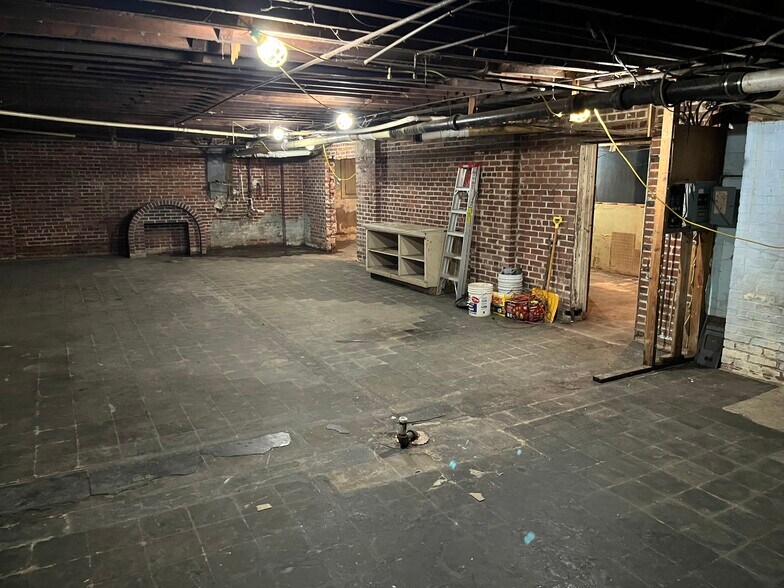 More Photos Of 503 Main St, Madison Hospitality For Sale