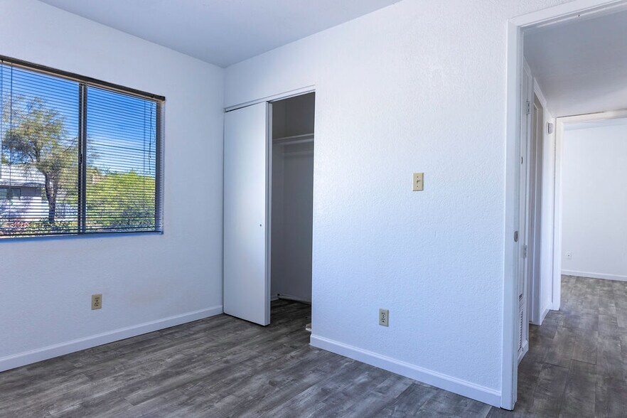 More Photos Of 450 Palm Dr, Wickenburg Apartments For Sale