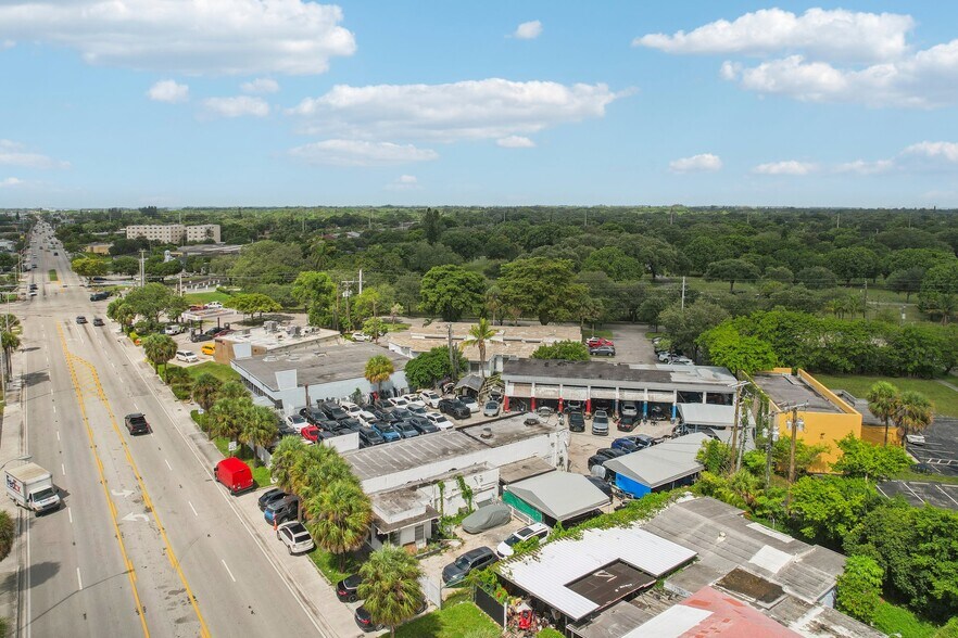 More Photos Of 15150 W Dixie Hwy, North Miami Beach Auto Repair For Sale