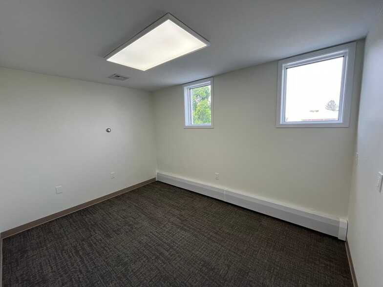 More Photos Of 174 N Main St, Dublin Office For Lease