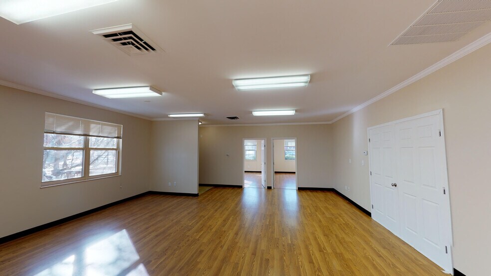 More Photos Of 8976 Columbia Rd, Loveland Office For Lease