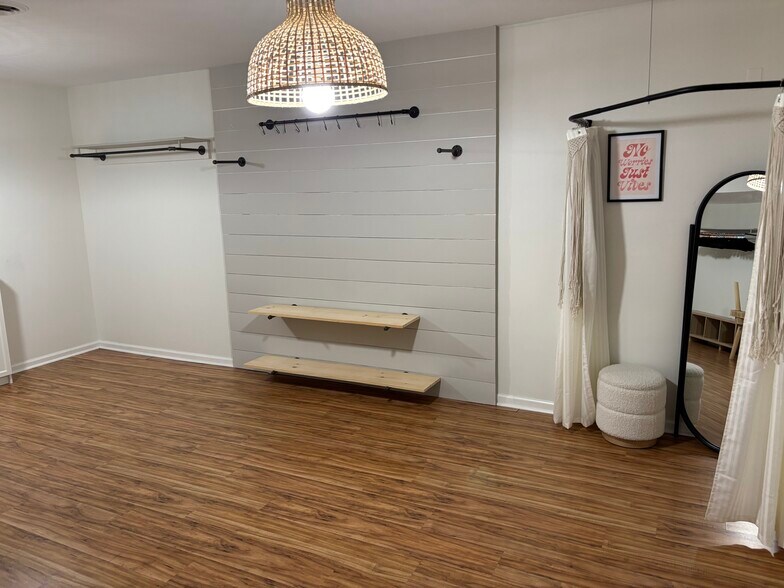 More Photos Of 101 Ryan Dr, Rising Sun Office For Lease